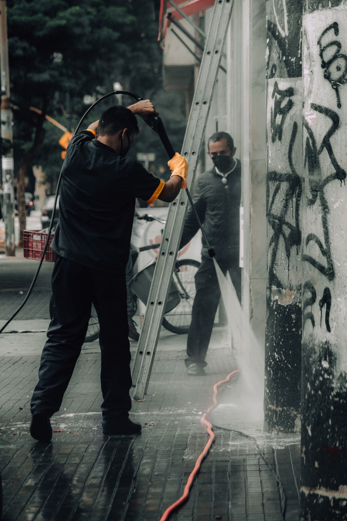 Graffitiverwijdering in Sint-Niklaas